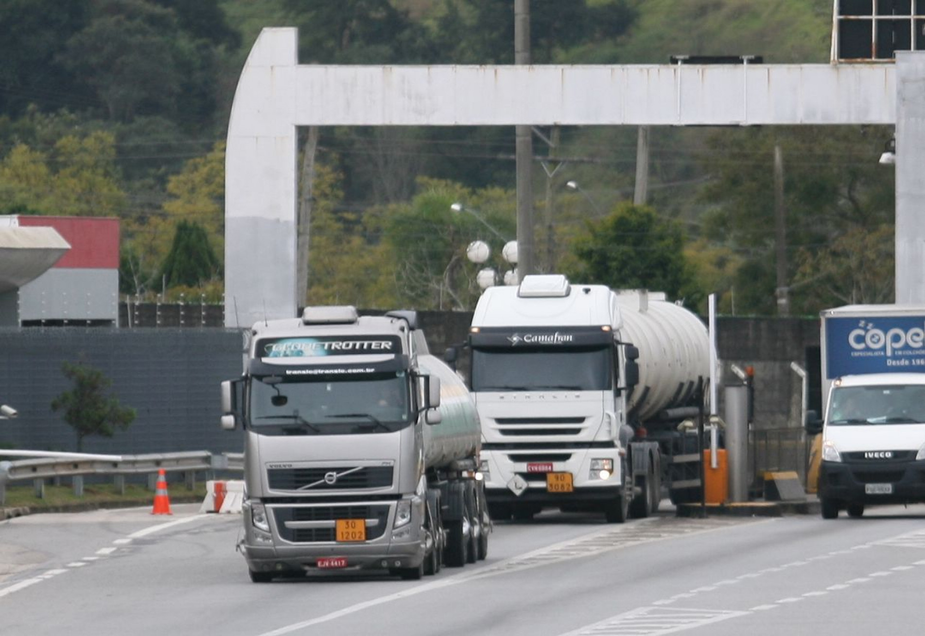 Atividades de transporte caíram 2% em outubro