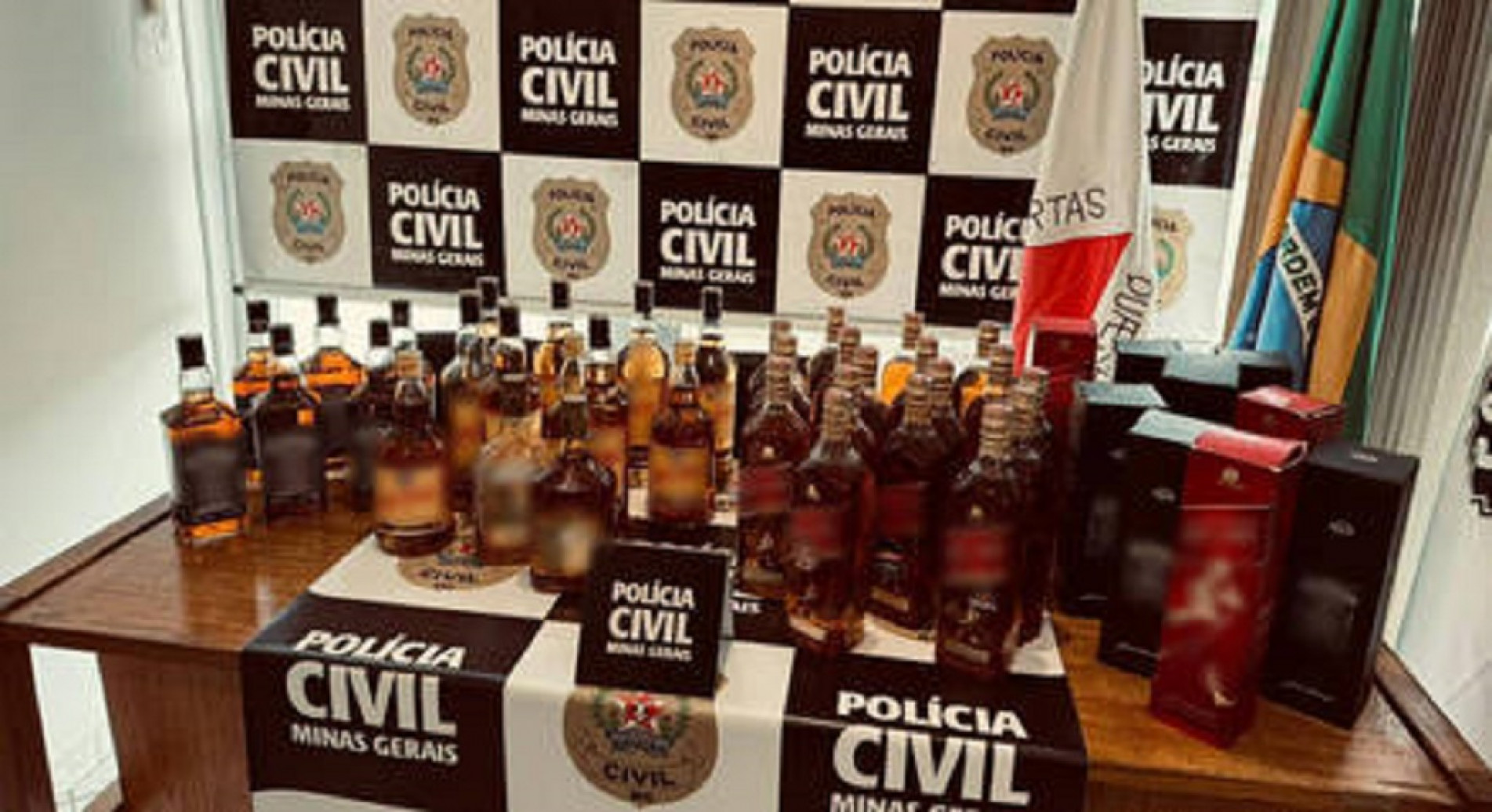 Bebidas foram apreendidas pela Polícia Civil