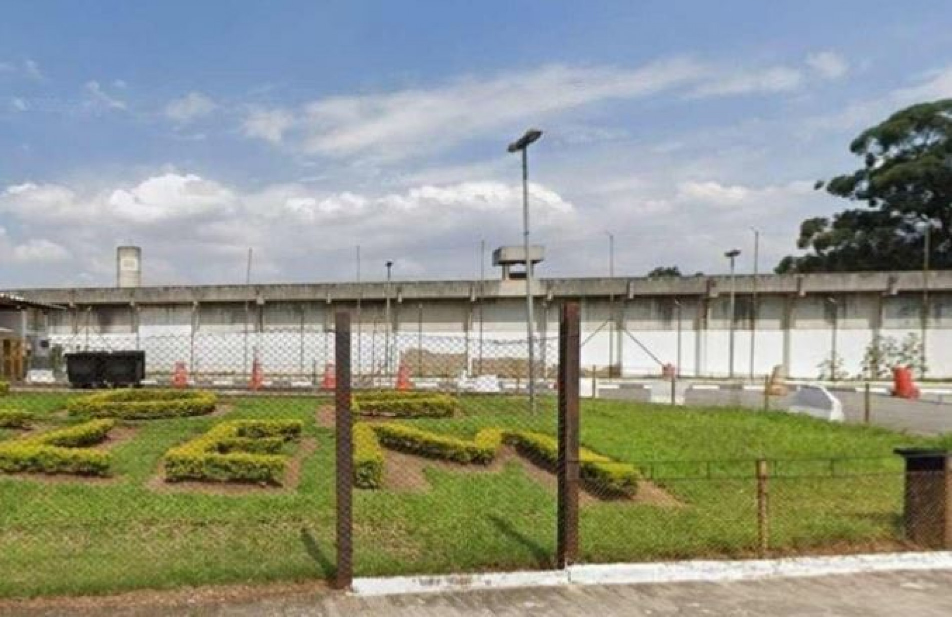 Os detentos renderam um segurança do Centro de Detenção Provisória do Belém, em São Paulo, e fugiram