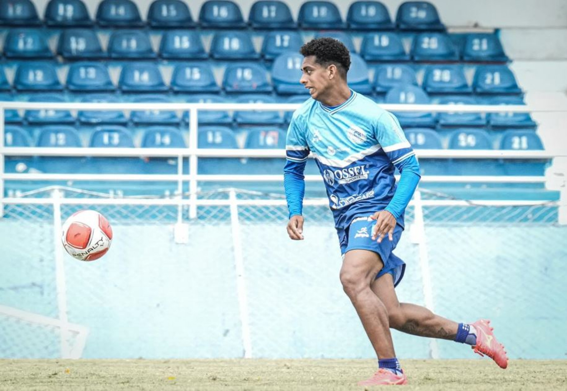 Atacante já marcou duas vezes em jogos-treino
