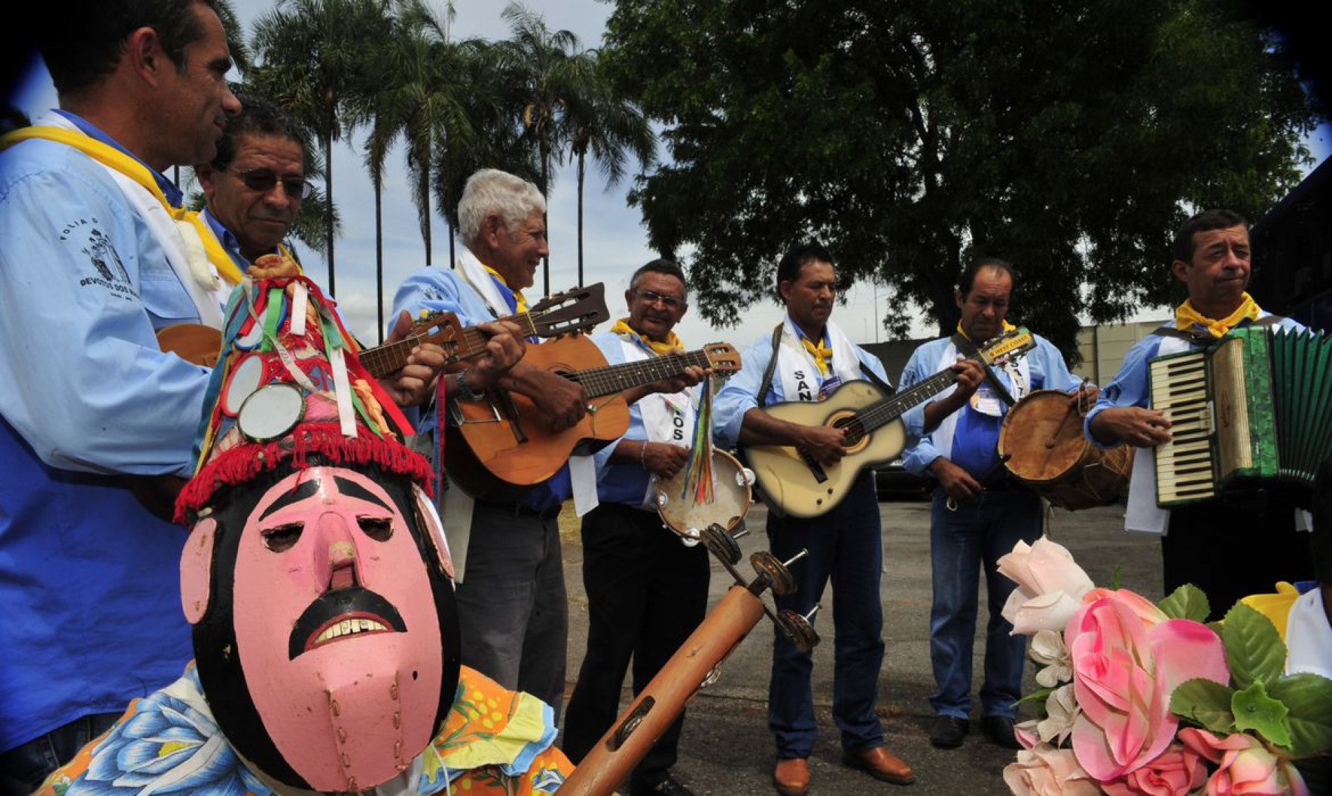 Folias de Reis são tradição centenária na cultura popular brasileira