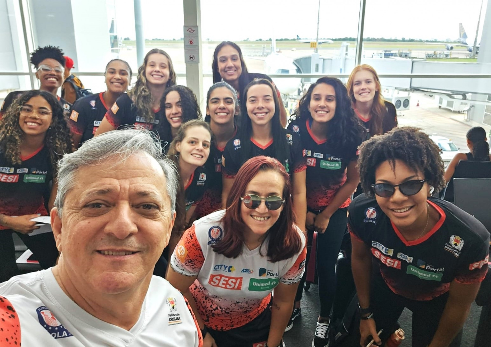 Elenco viajou ontem para Recife, onde joga às 20h