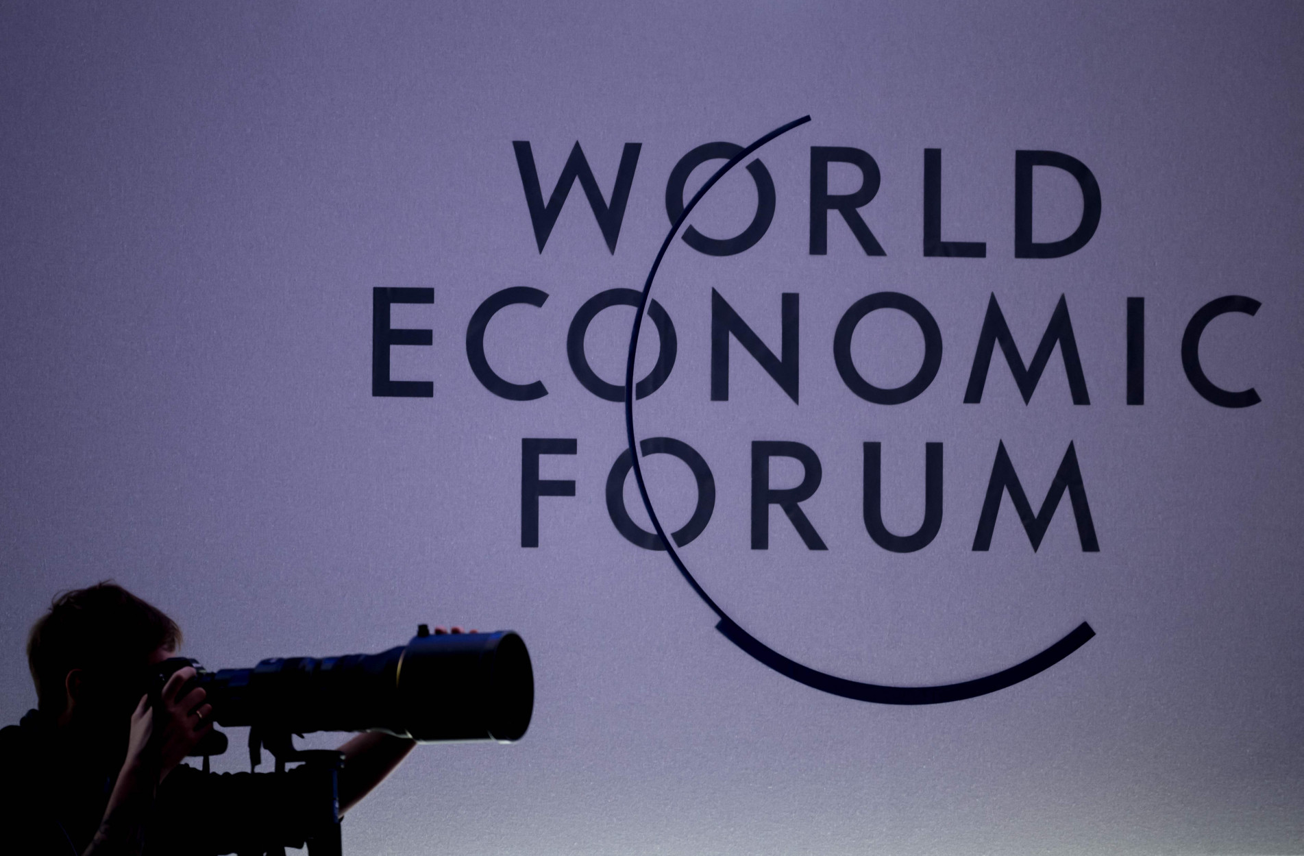 Fórum Econômico Mundial  teve início ontem em Davos, na Suíça