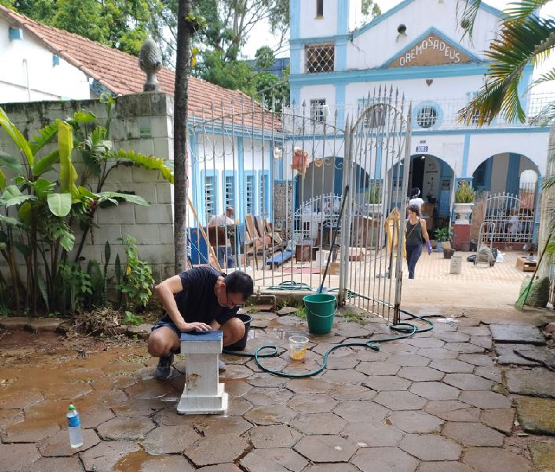 Voluntários trabalharam intensamente na Capela João de Camargo no último fim de semana após as fortes chuvas que atingiram Sorocaba 