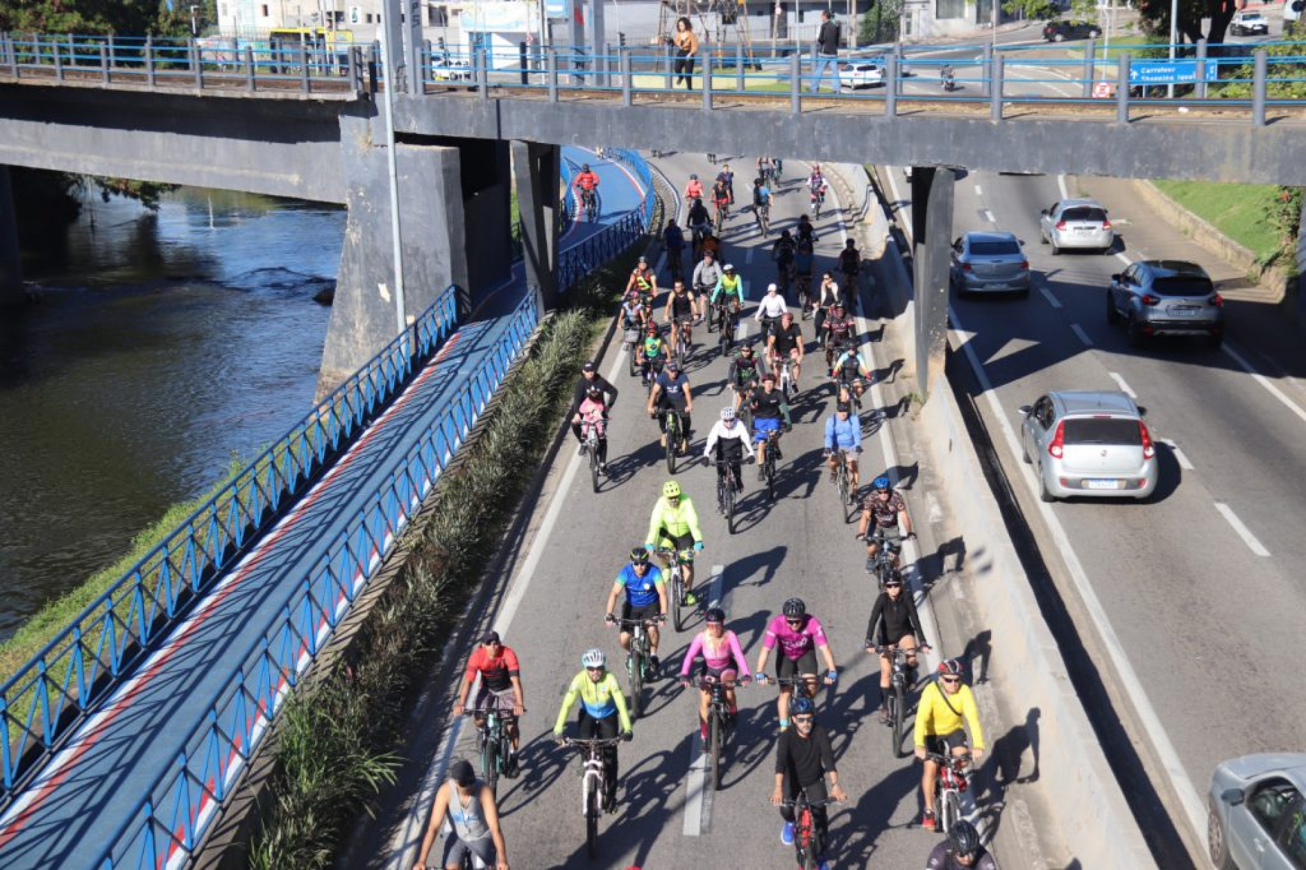 A iniciativa mensal reúne ciclistas e simpatizantes do esporte para um passeio de bicicleta