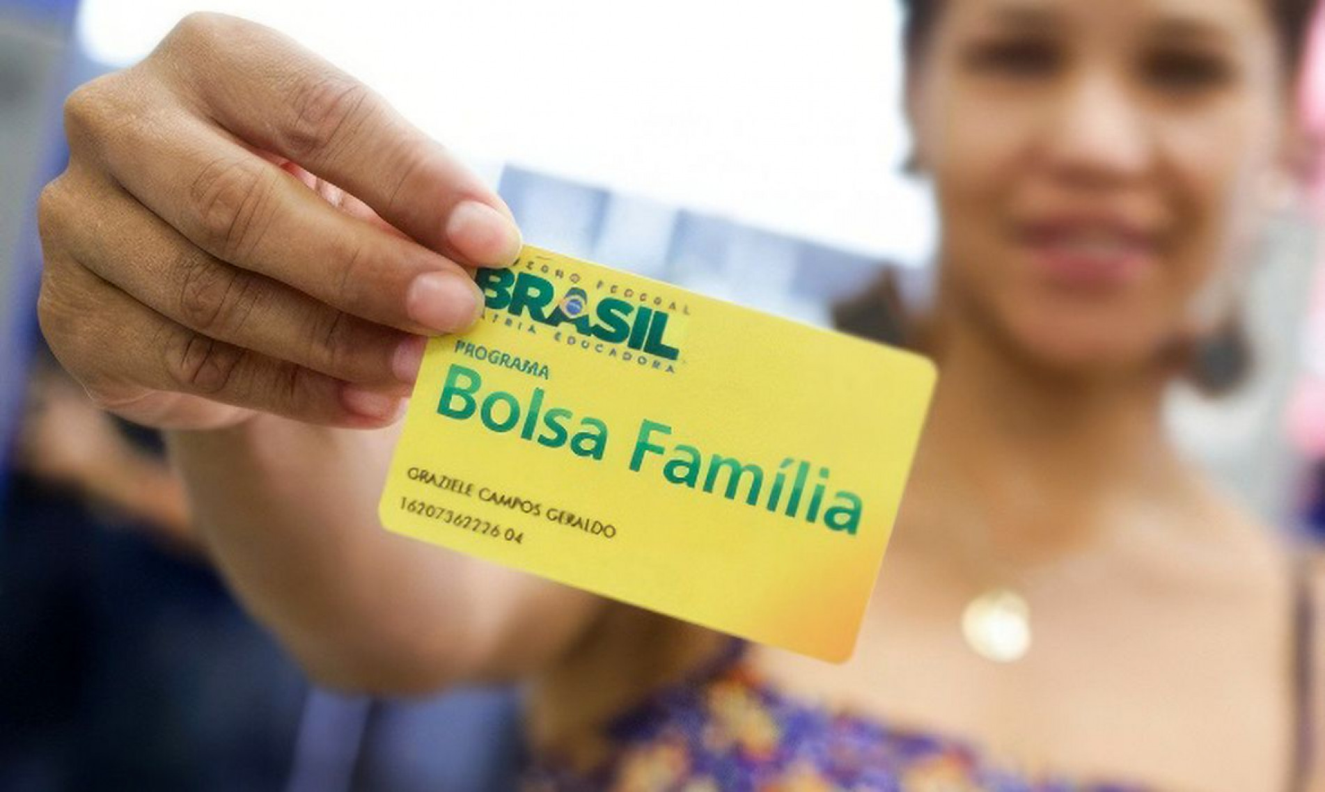 Caixa paga novo Bolsa Família a beneficiários com NIS de final 9