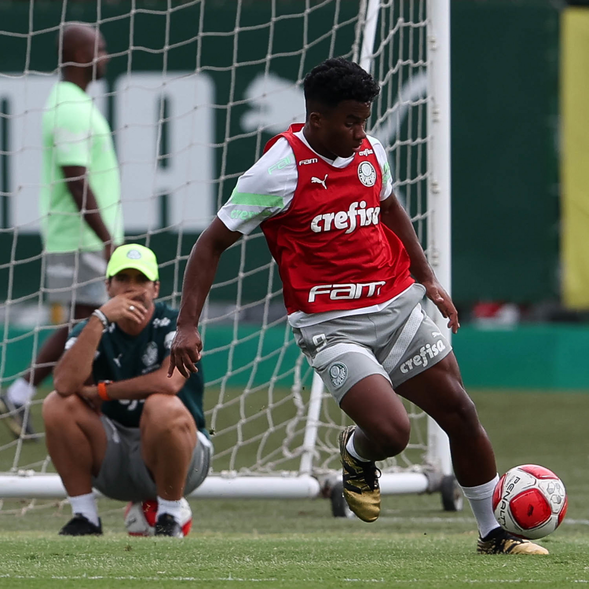 Atacante voltou da seleção brasileira sub-20