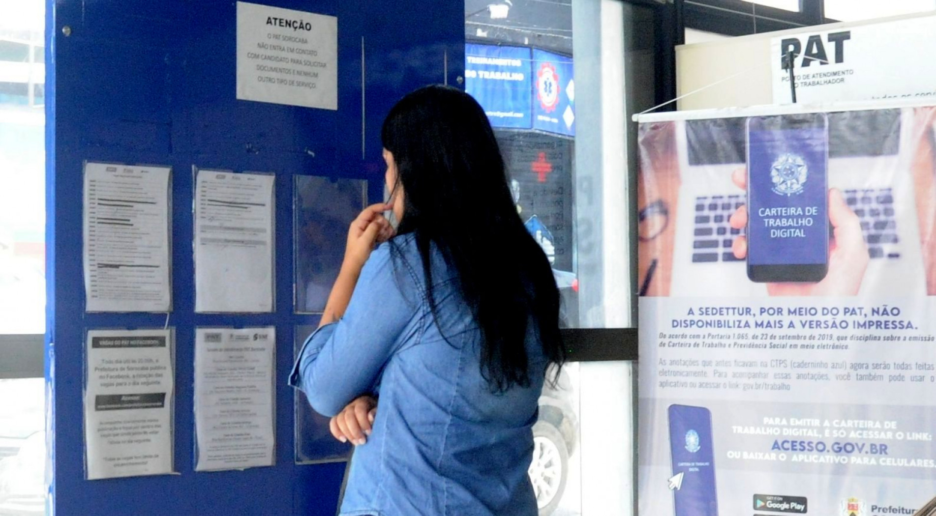 Na média nacional, desocupação foi de 7,4% no 4º trimestre