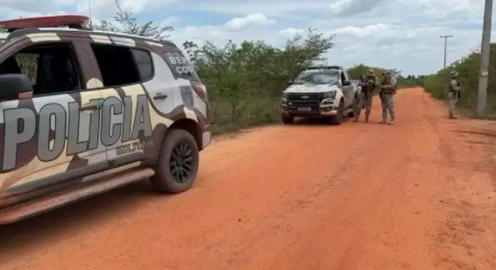 PF e polícias locais fazem buscas na região, com cães e drones