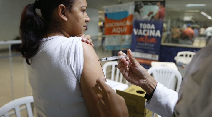 Saúde antecipa vacinação contra gripe; campanha começa em 25 de março