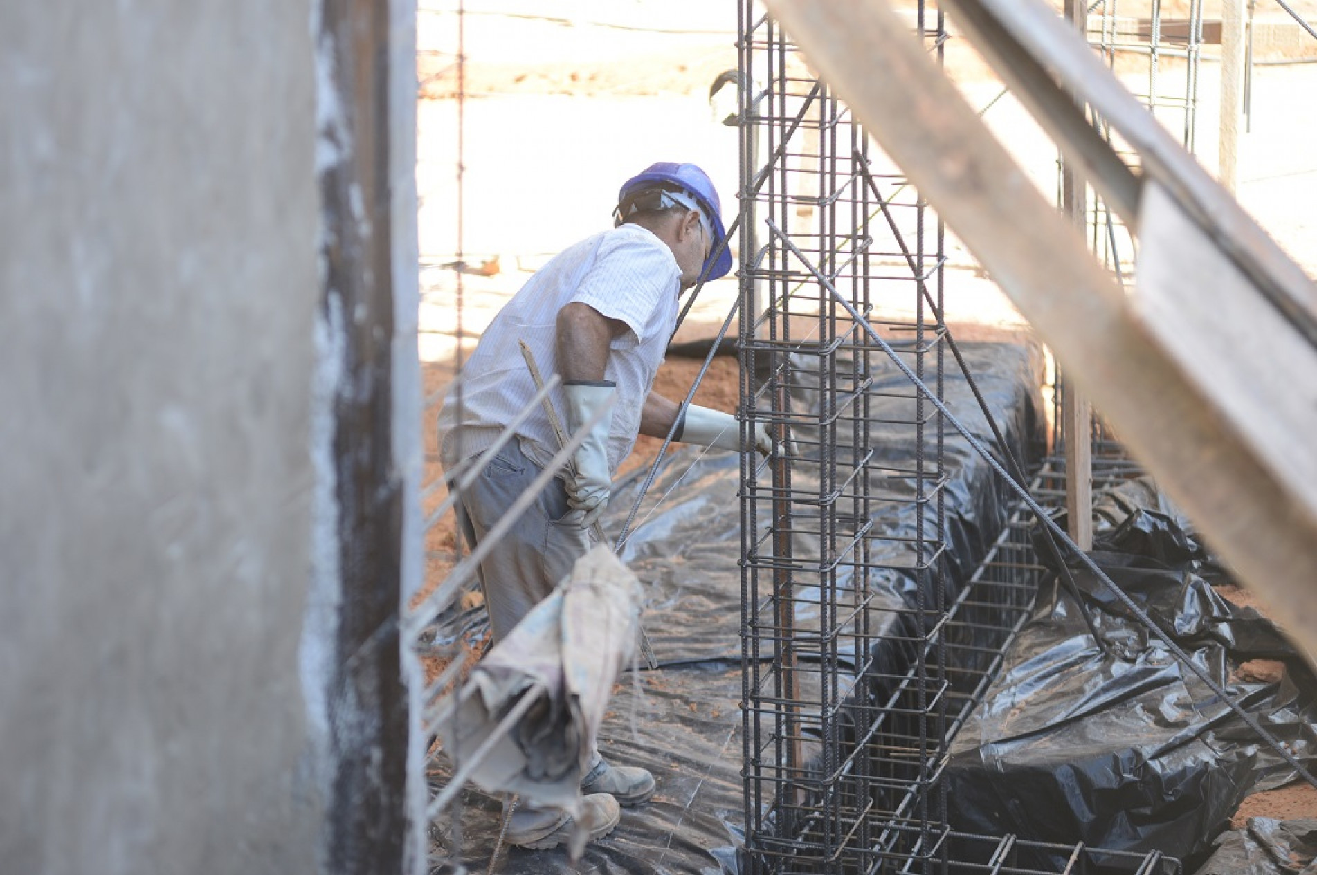 Número de trabalhadores ocupados é de 100,6 milhões