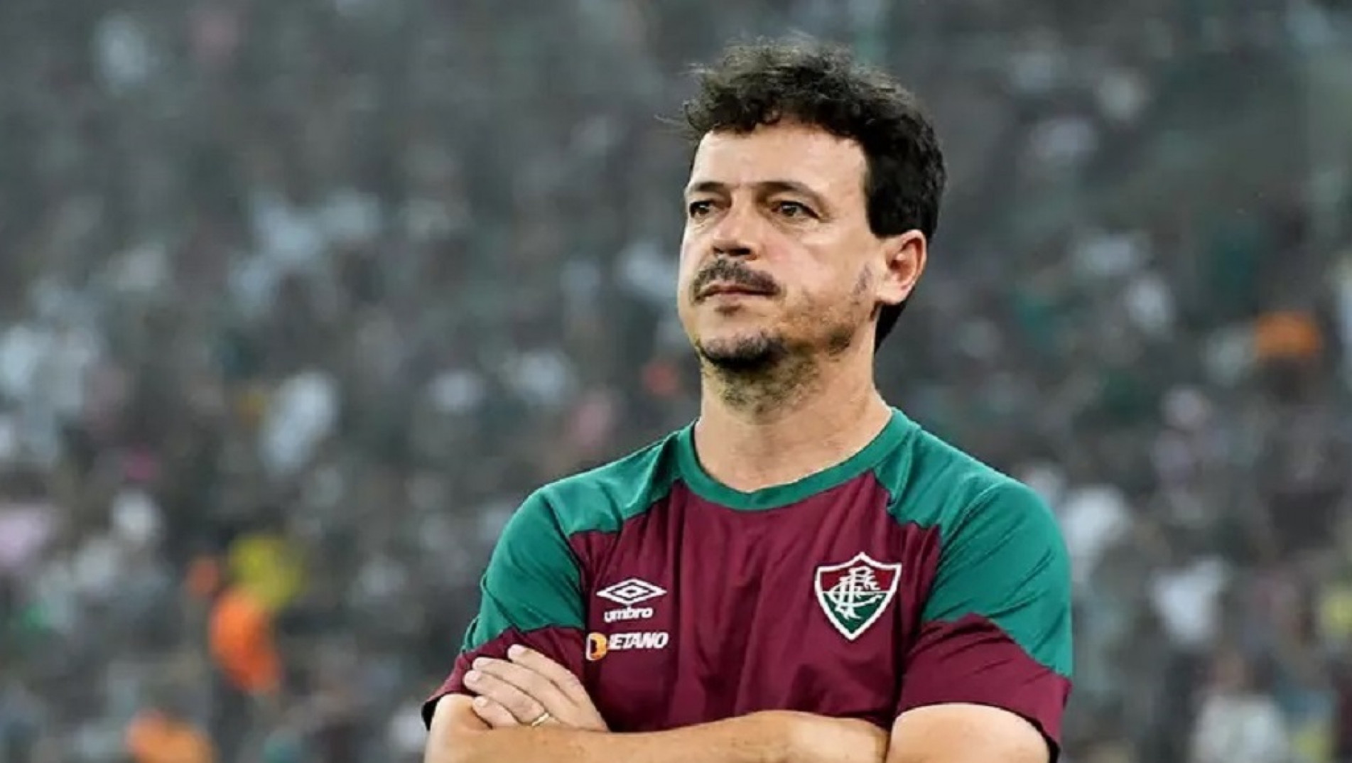 Técnico Fernando Diniz poderá contar com o atacante John Kennedy