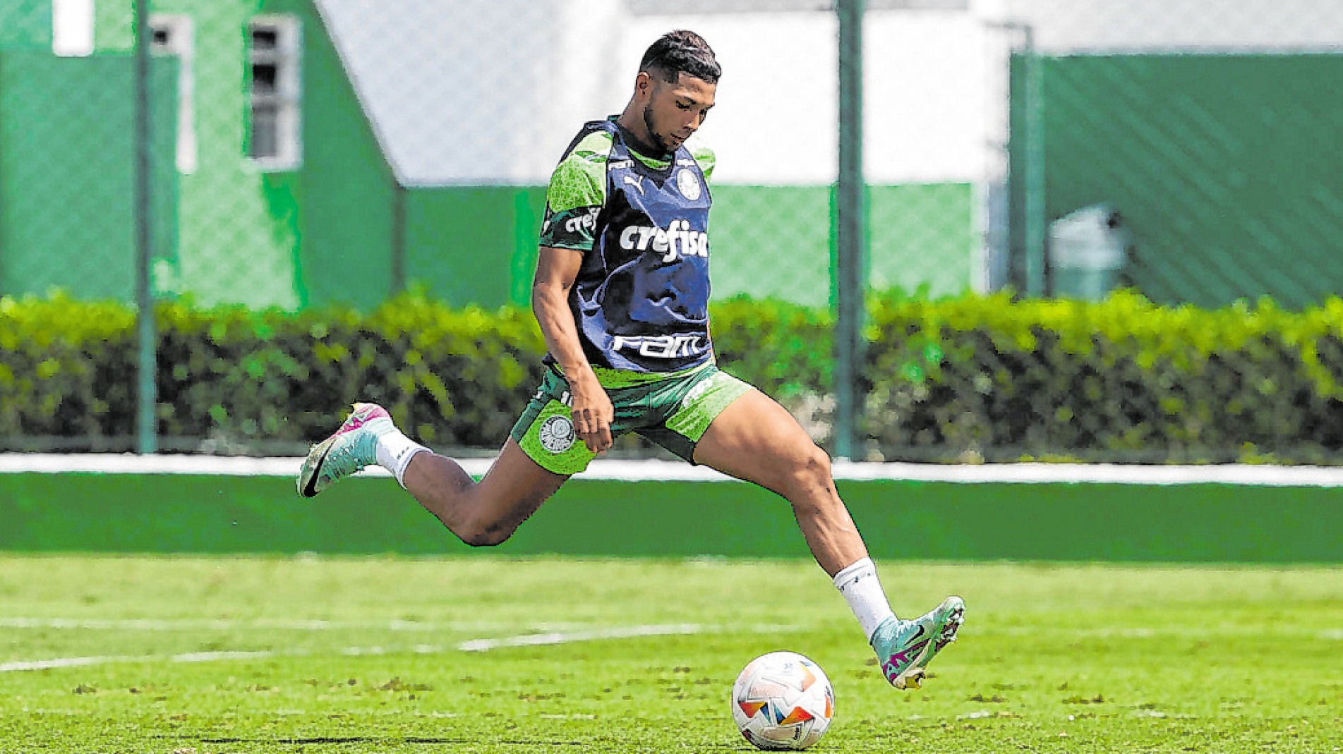 Rony deve voltar ao time como titular. Endrick e Zé Rafael são alguns dos desfalques