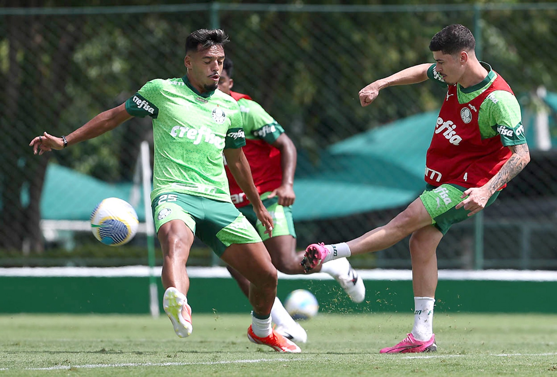 Elenco do Verdão treinou na sexta para o jogo na Bahia
