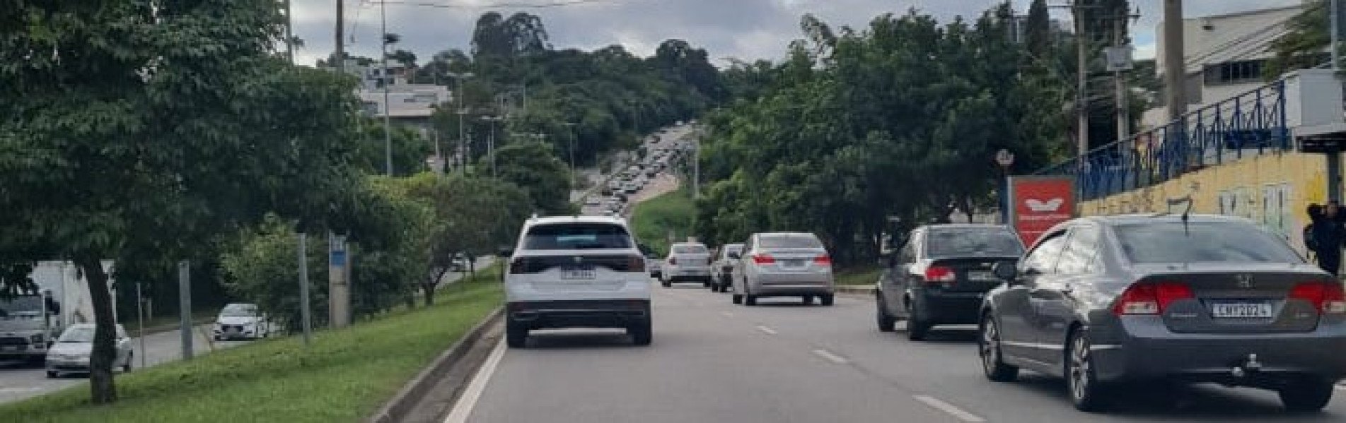 Trânsito avenida São Paulo