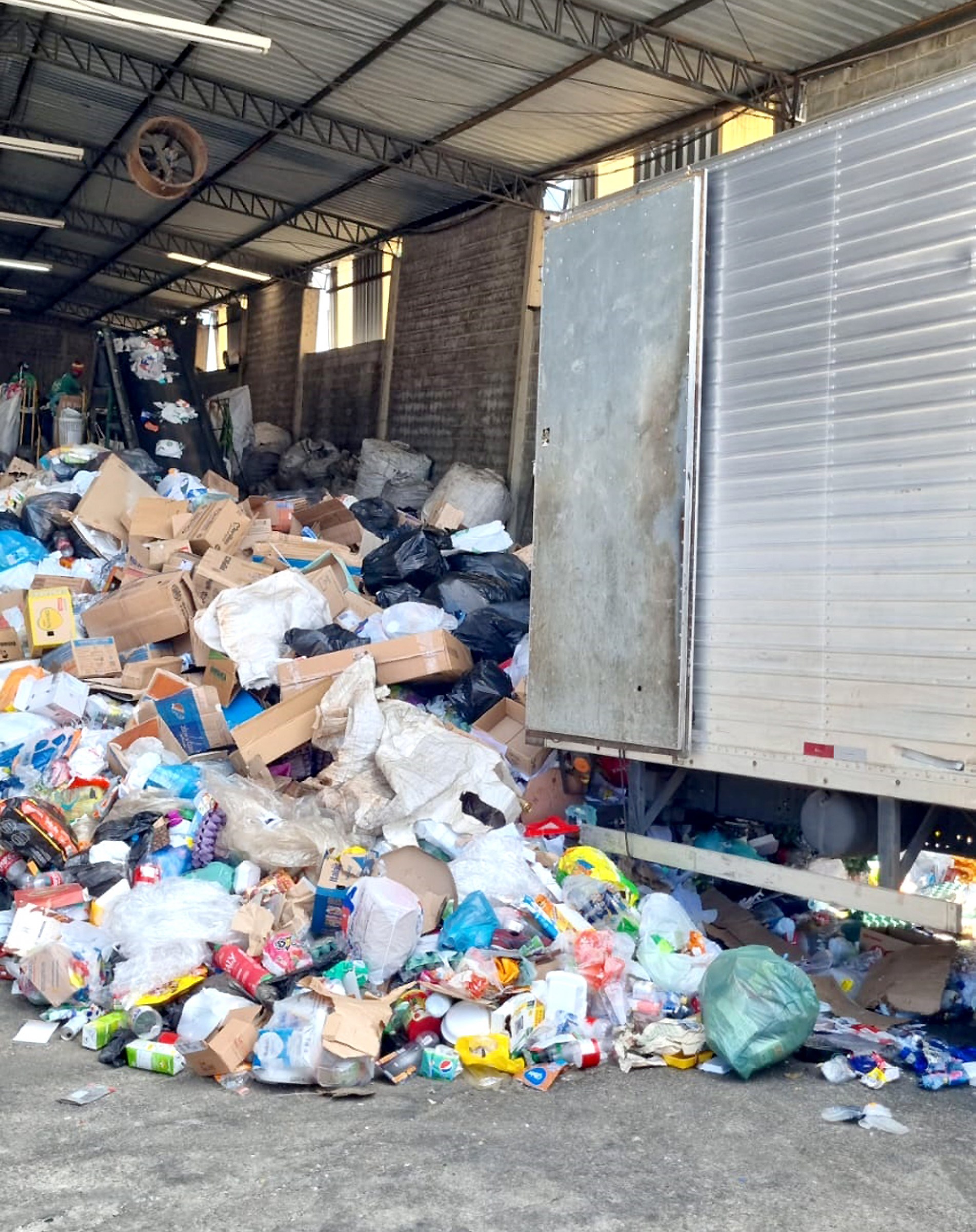 Na Coreso, as operações de coleta e reciclagem seguem normalmente