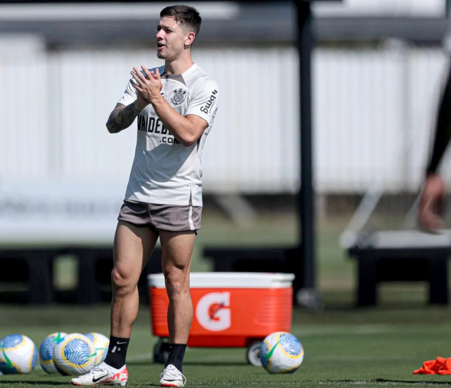 Argentino Rodrigo Garro joga hoje após o nascimento da filha