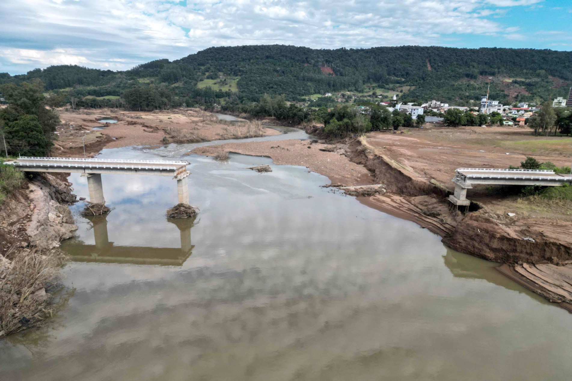 Municípios gaúchos aguardam recursos para reconstrução 
