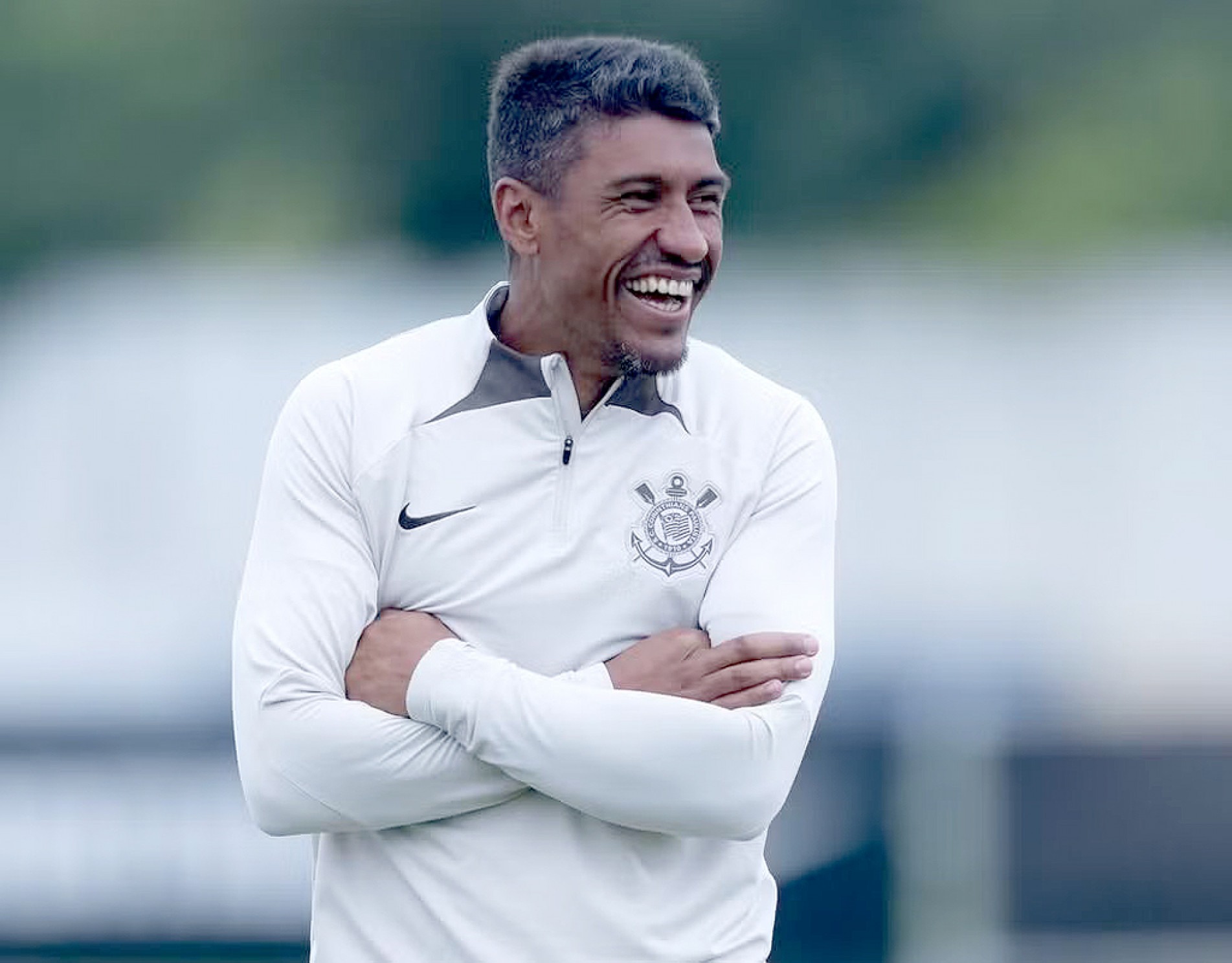 Volante Paulinho se despede do Timão na partida de hoje