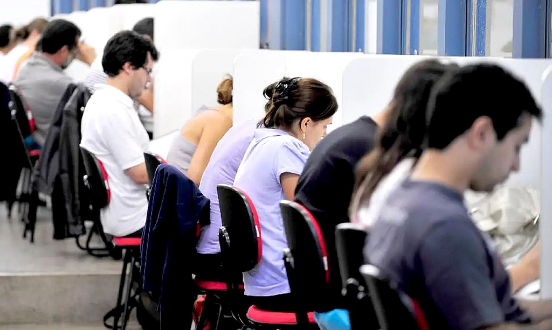 Cerca de 14 milhões de jovens tinham ocupação no 1º trimestre