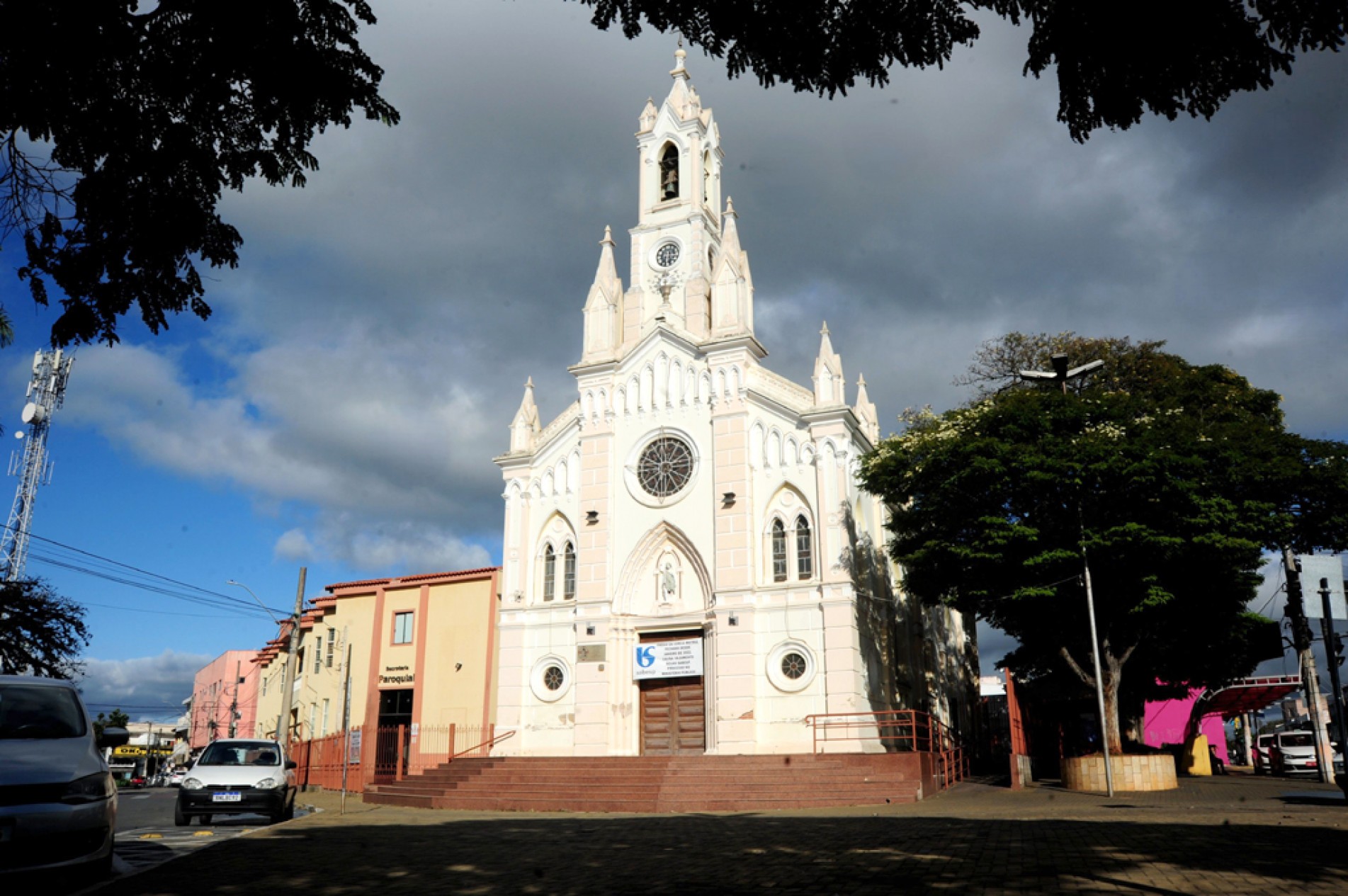 Igreja foi elevada à paróquia por D. Aguirre
