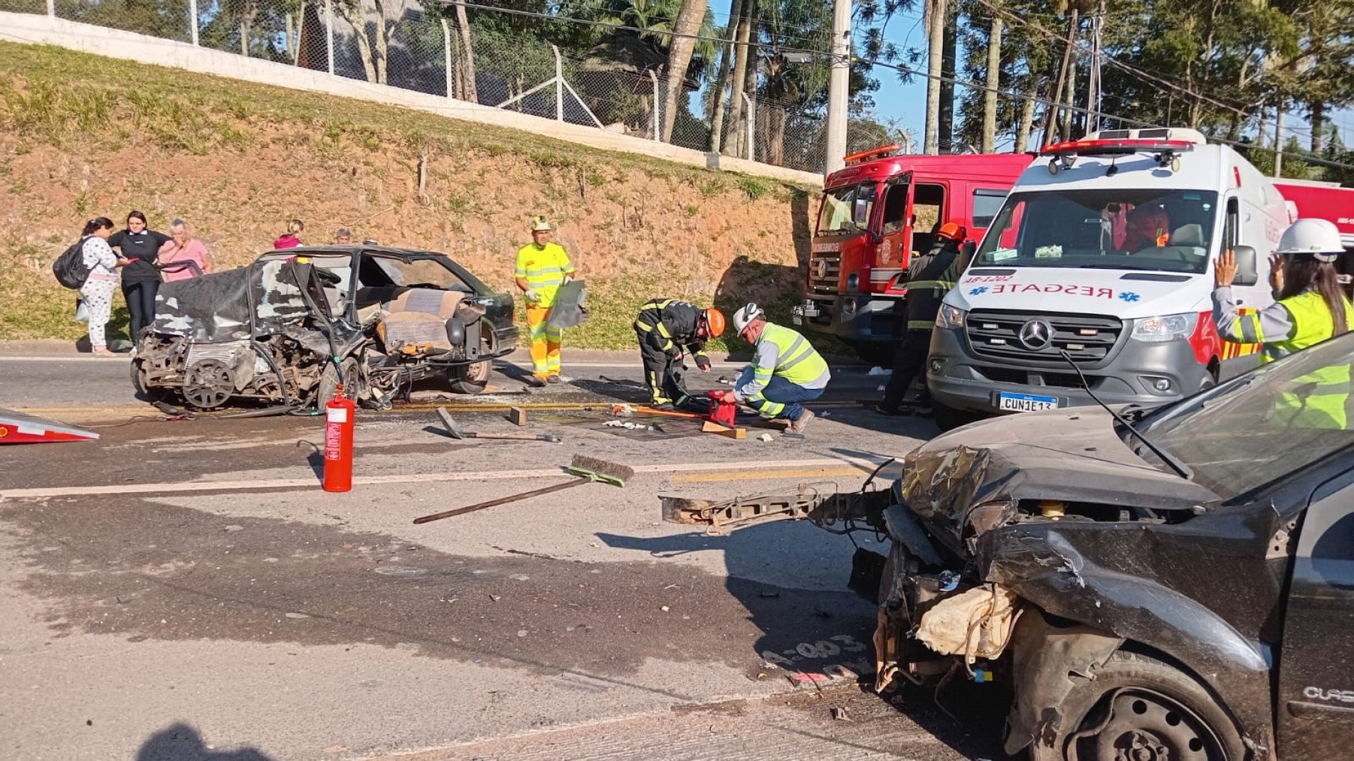 A rodovia ficou interditada por duas horas