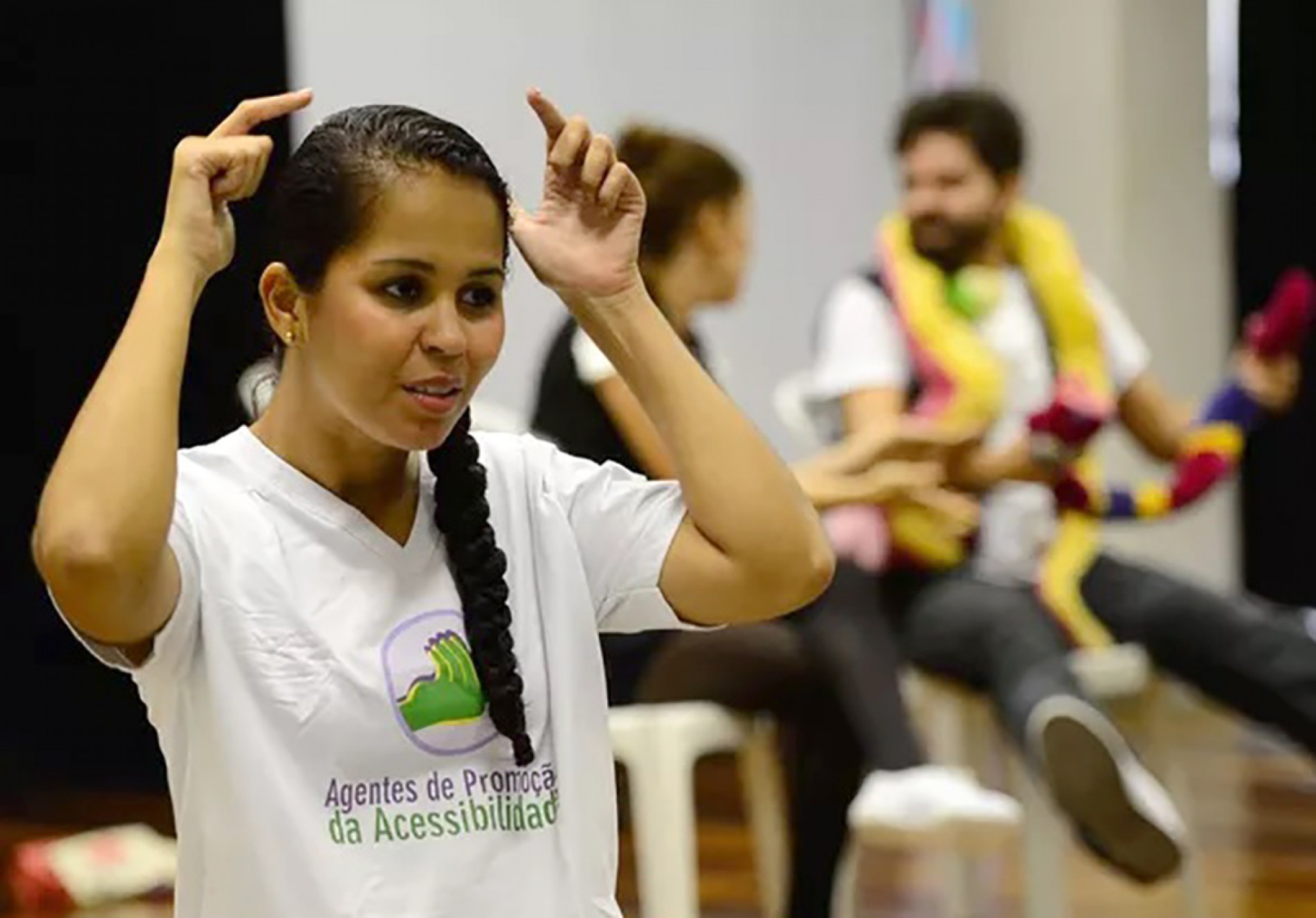 Projeto prevê a valorização dos tradutores e intérpretes de Libras
