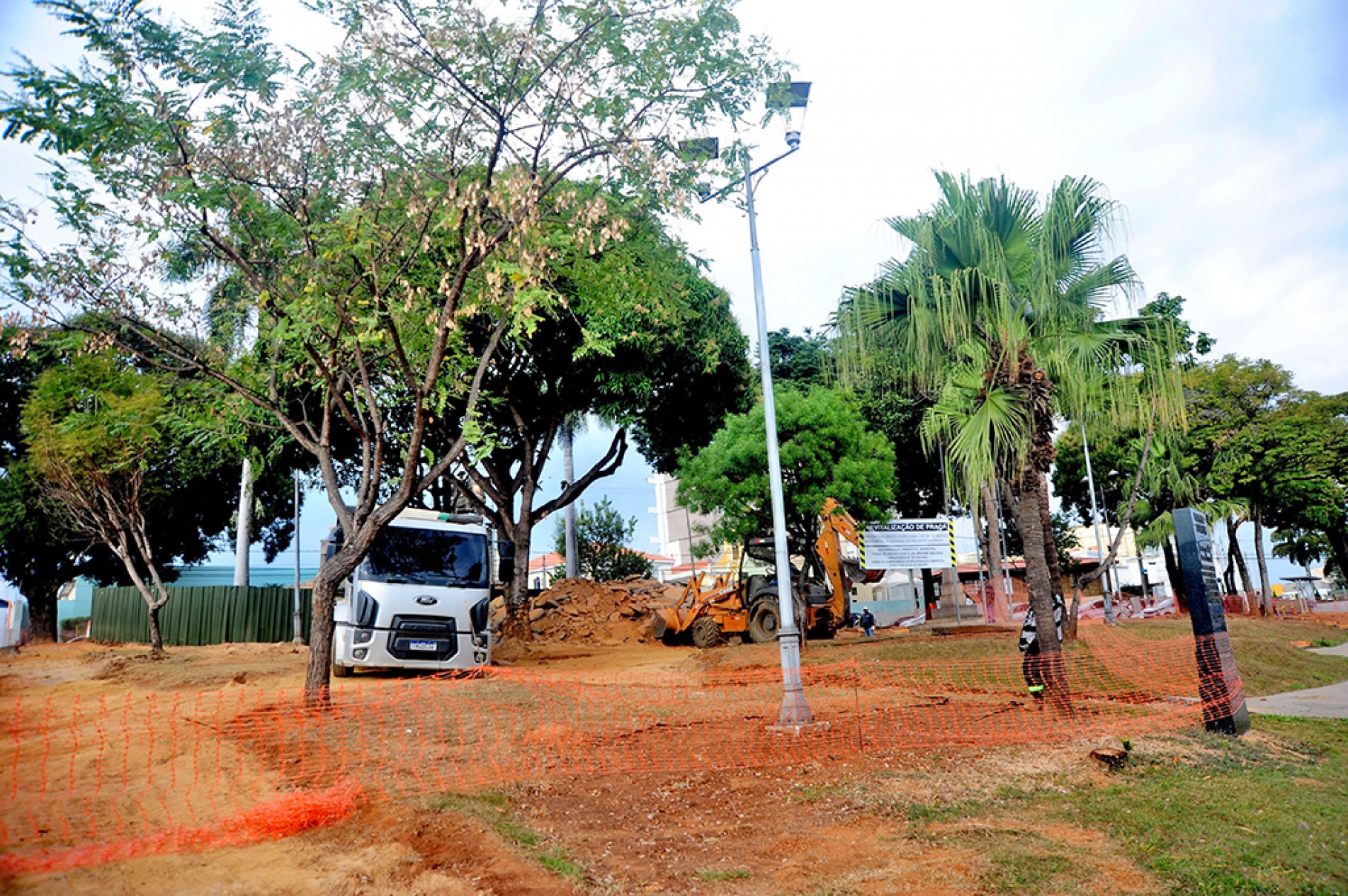 As obras estão sendo realizadas pela Fundação Divina Misericórdia por meio do programa Adote Sorocaba