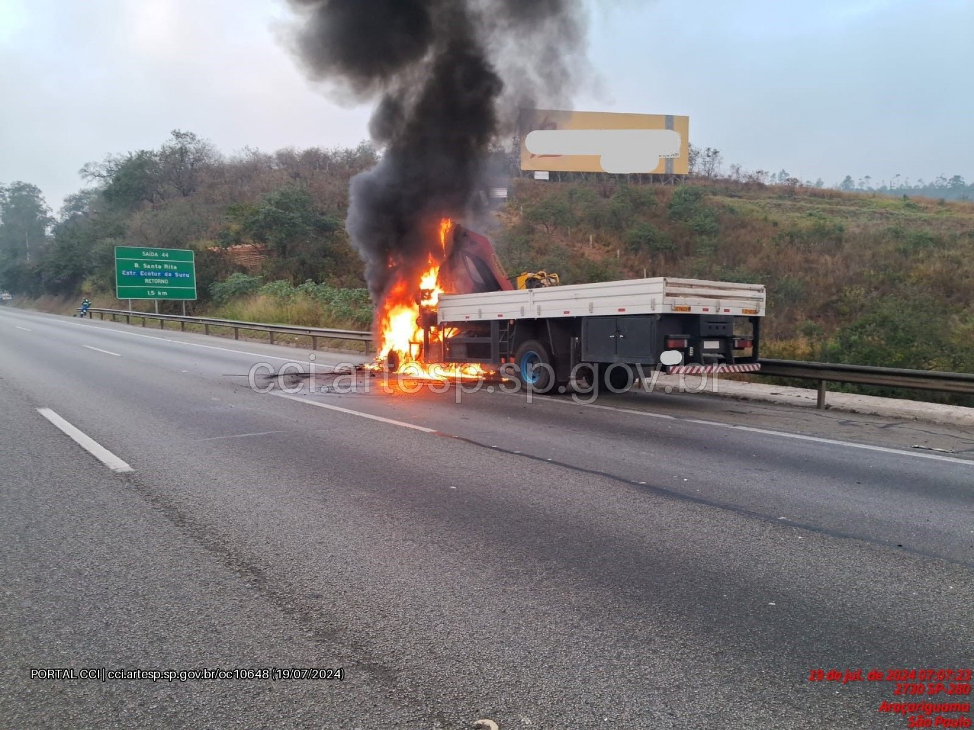 O motorista não se feriu com fogo