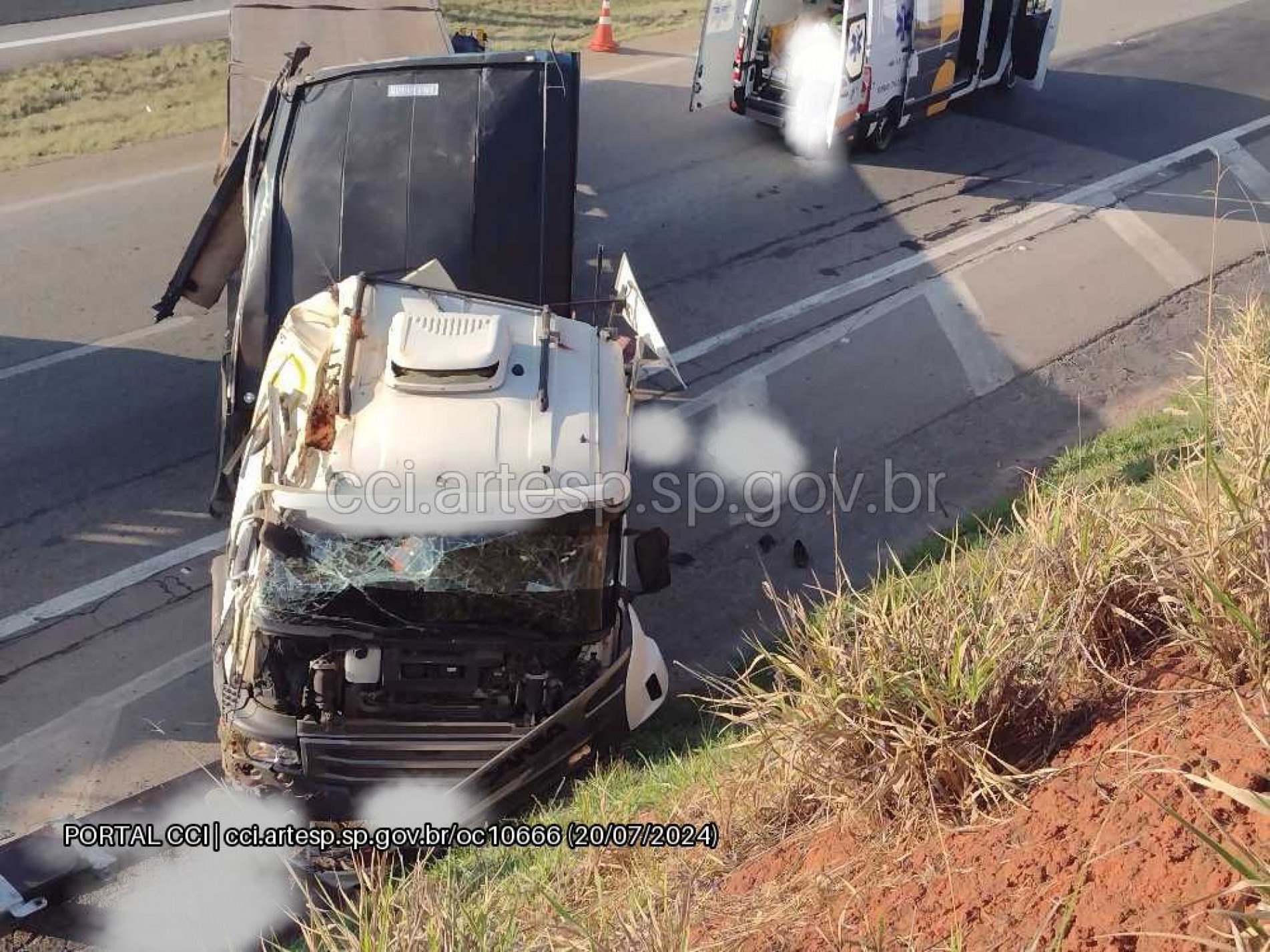 O motorista foi socorrido