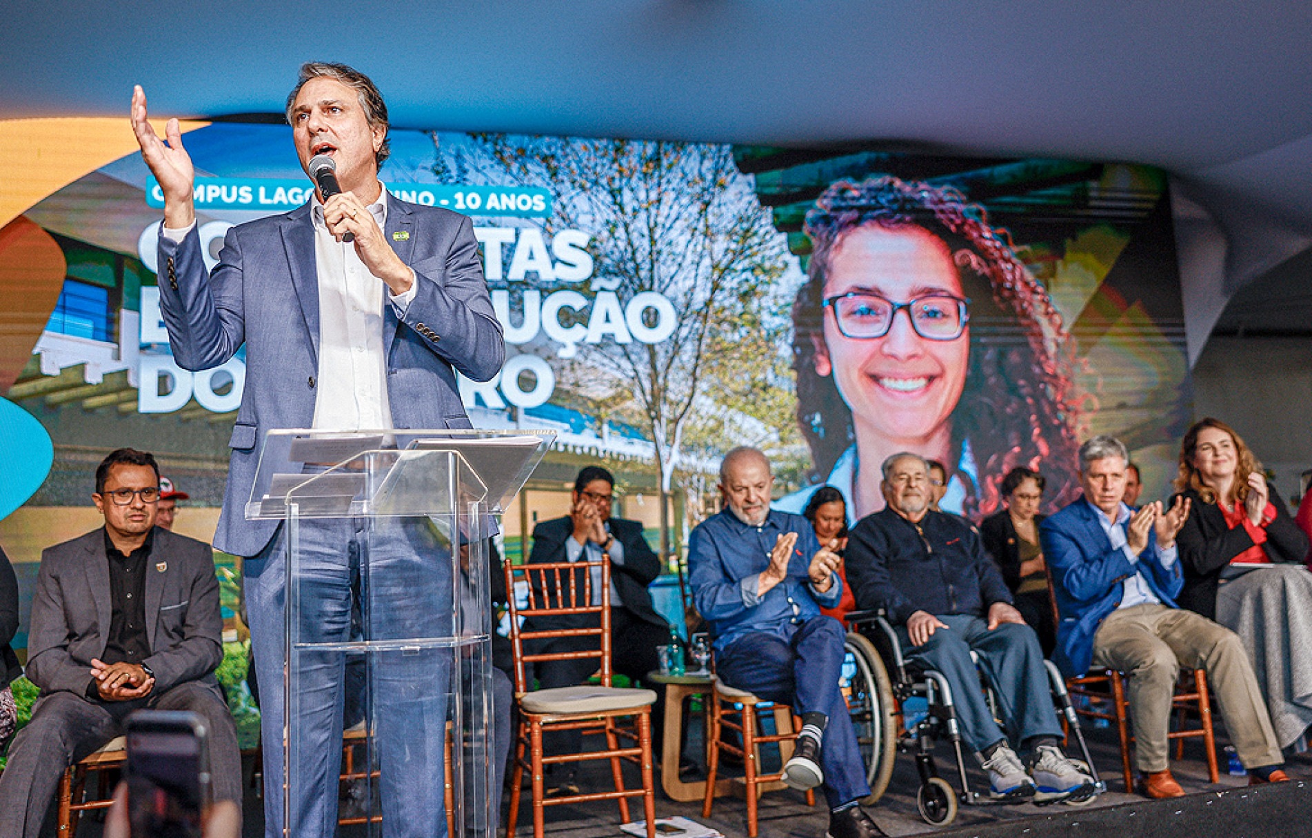 Ministro esteve na comemoração de 10 anos do campus de Buri