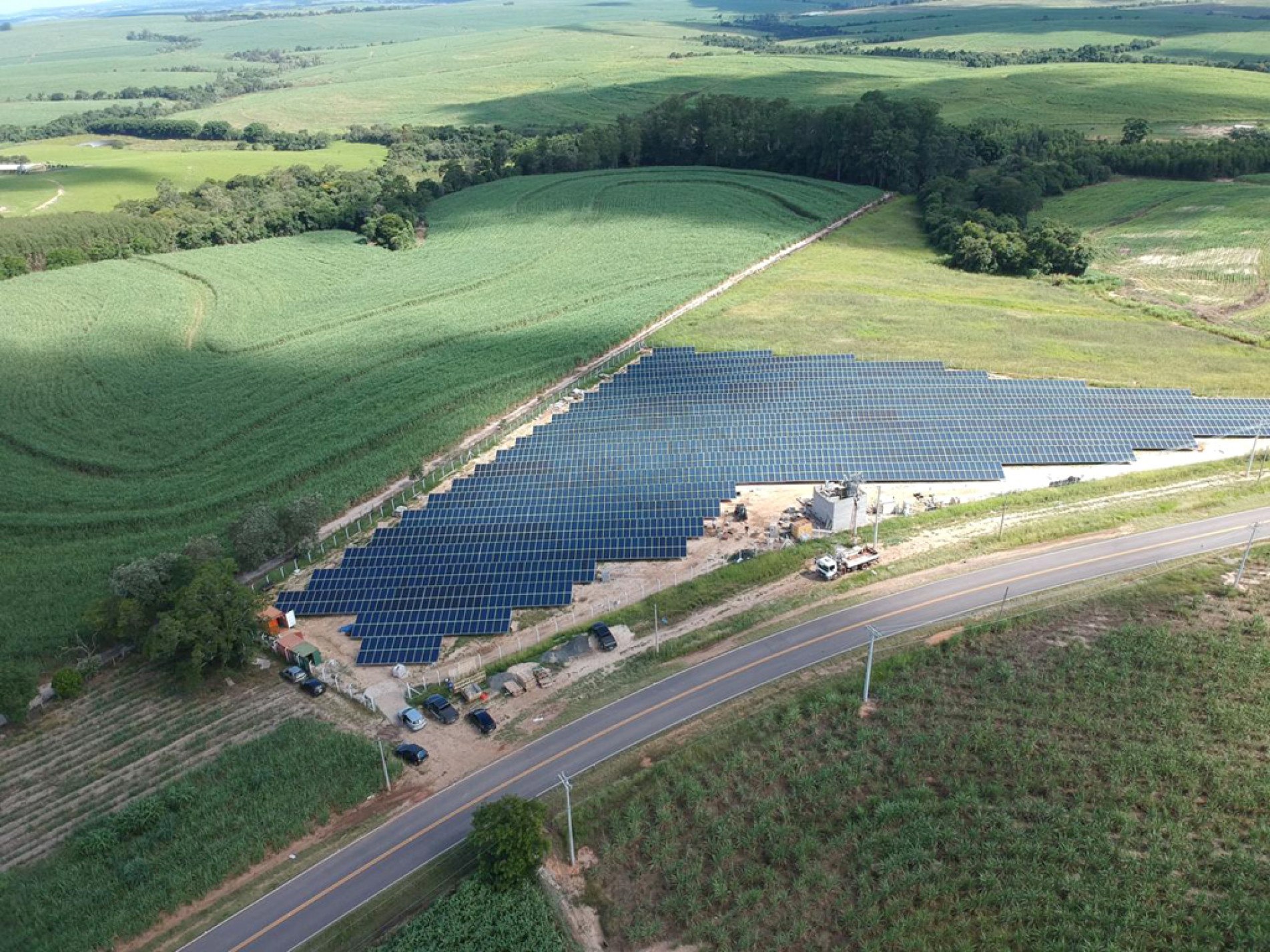 Produção de energia solar (foto) e eólica teve crescimento
