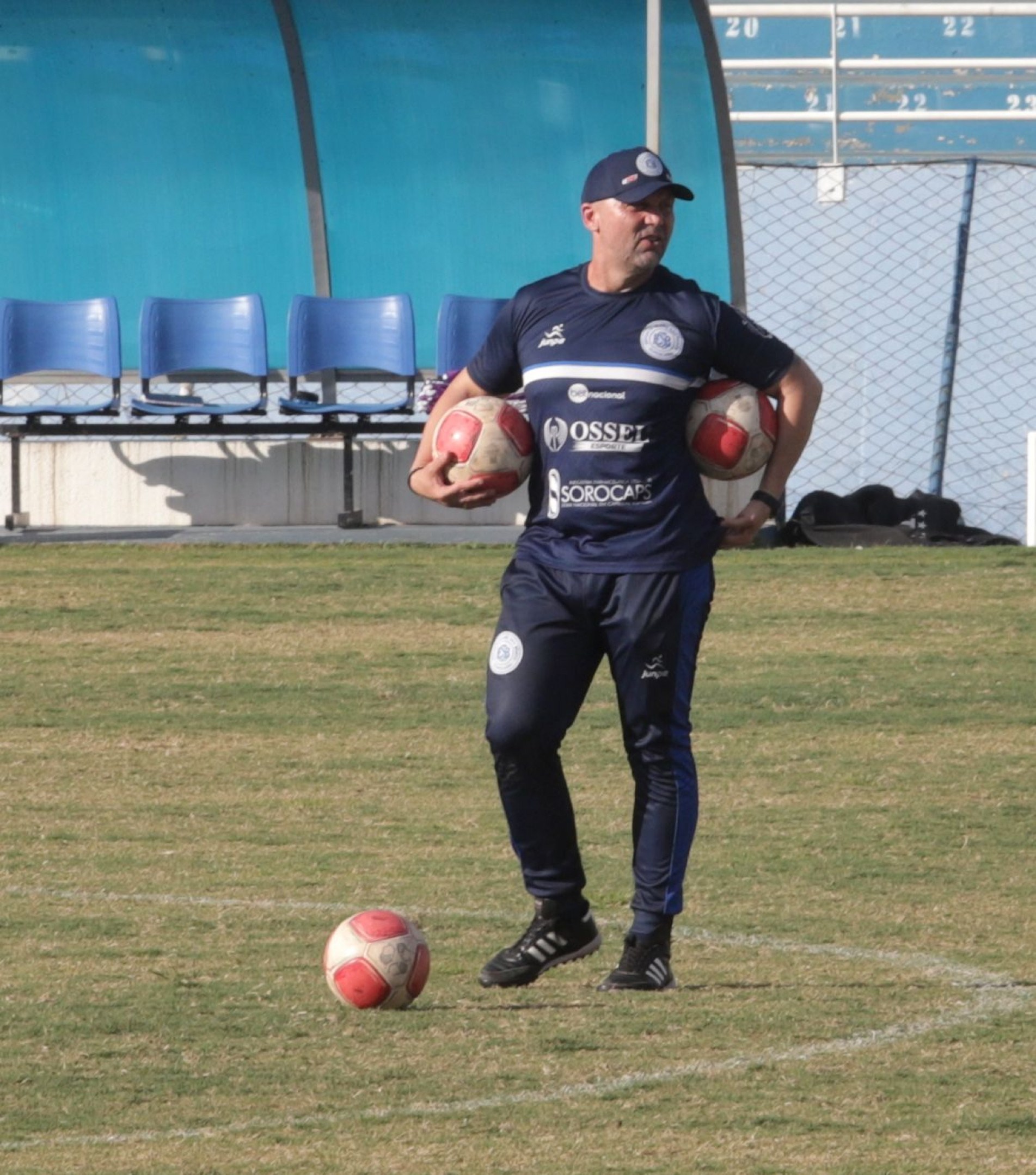 Técnico Ademir Fesan