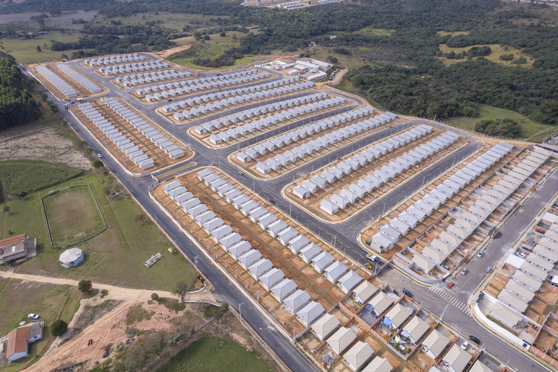 Vista aérea do Residencial Nova Metropolitana; somadas as duas fases, o bairro conta com 951 moradias

