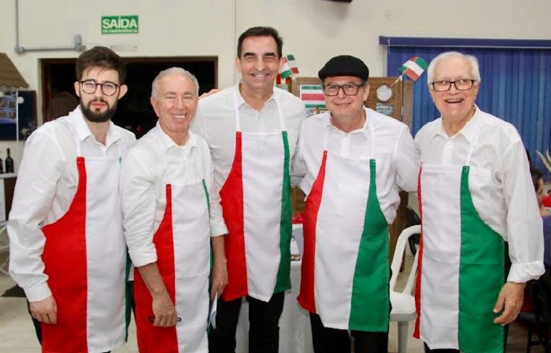 O presidente do Rotary Club de Sorocaba, Henrique Belia Sola Aro; Biagio Santarsiere;Valter Calis; Fábio Sola Aro e Orlando Simões Soares