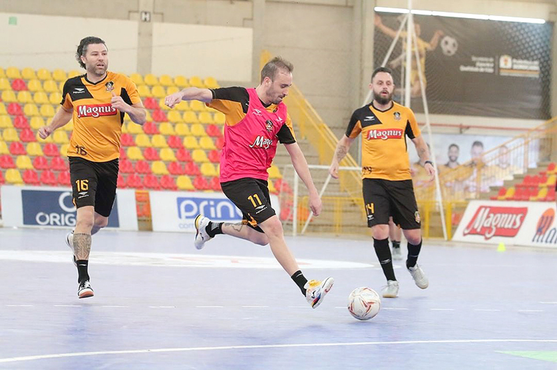 Jogadores treinam para o compromisso do dia 20
