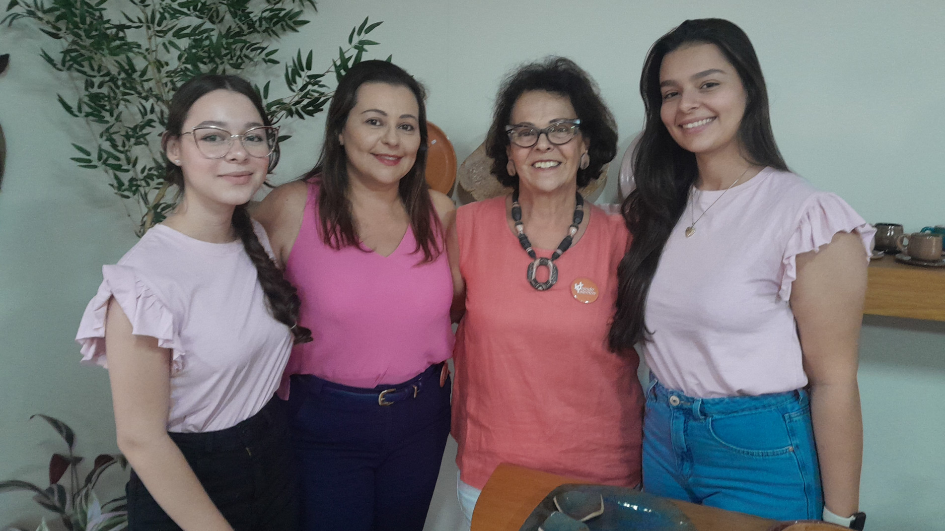 Larissa, Viviam, Lucia e Júlia Benestante