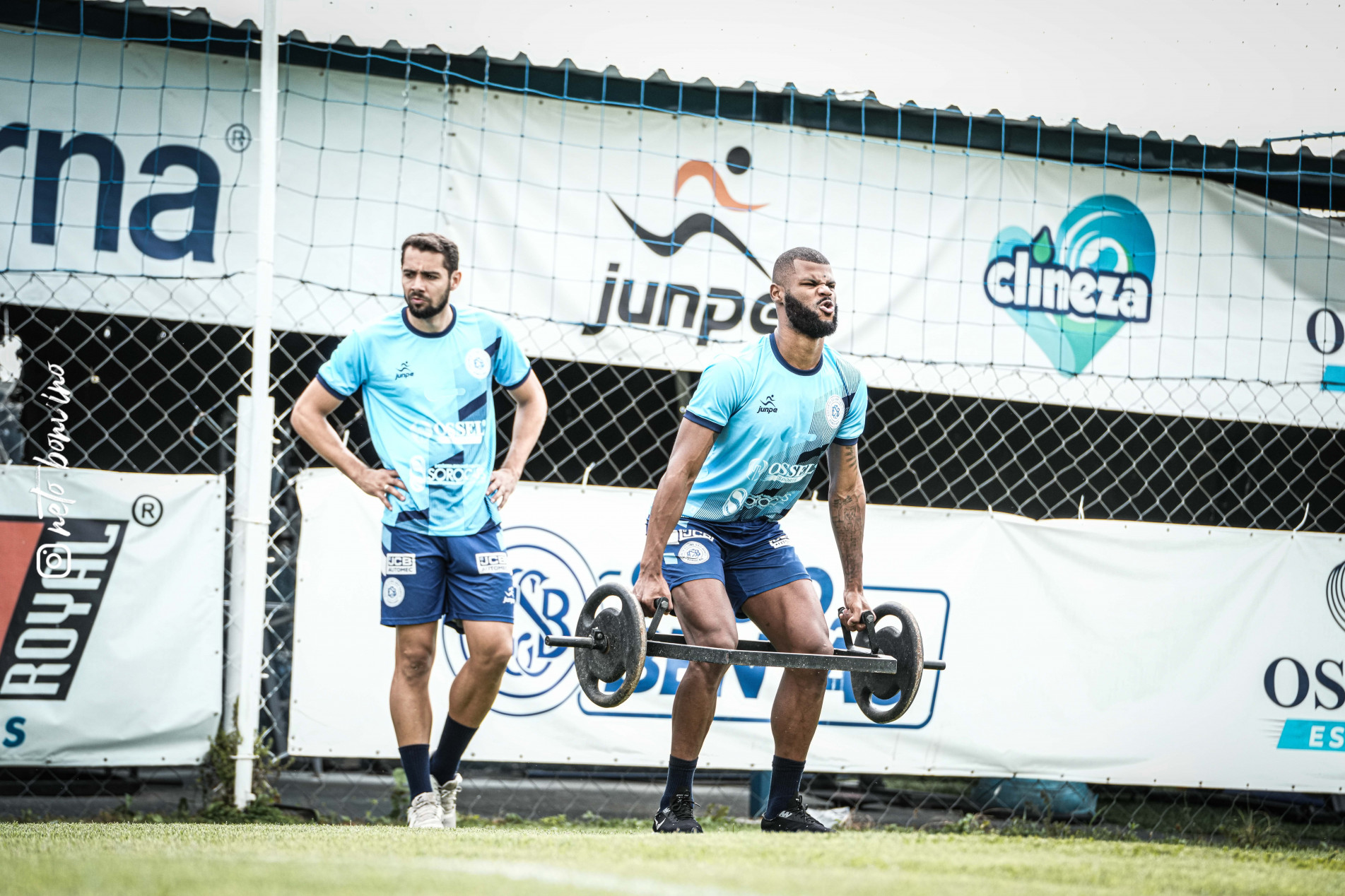 Jogadores participam de treino físico no Complexo Humberto Reale