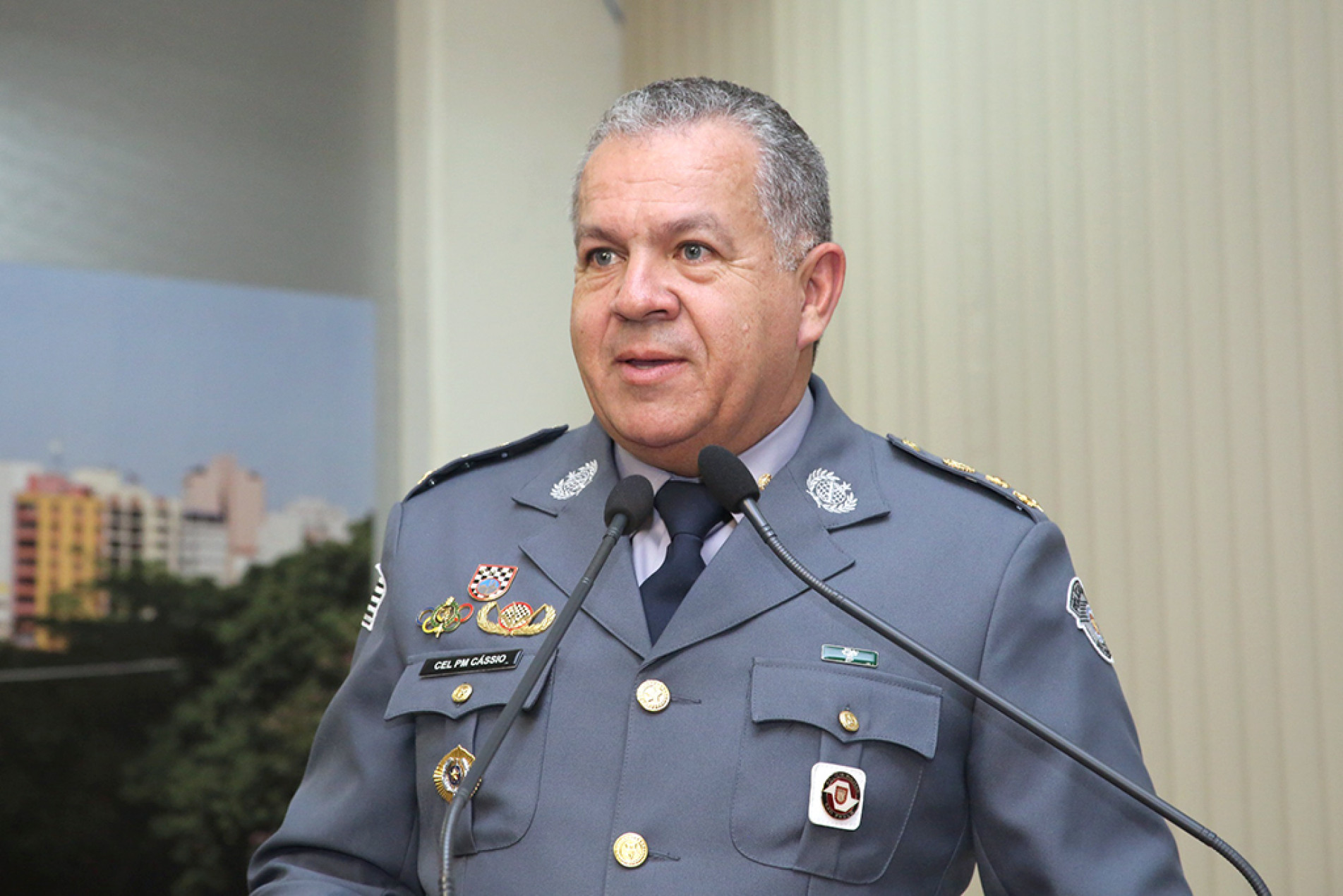 Coronel Cássio durante solenidade na Câmara: 