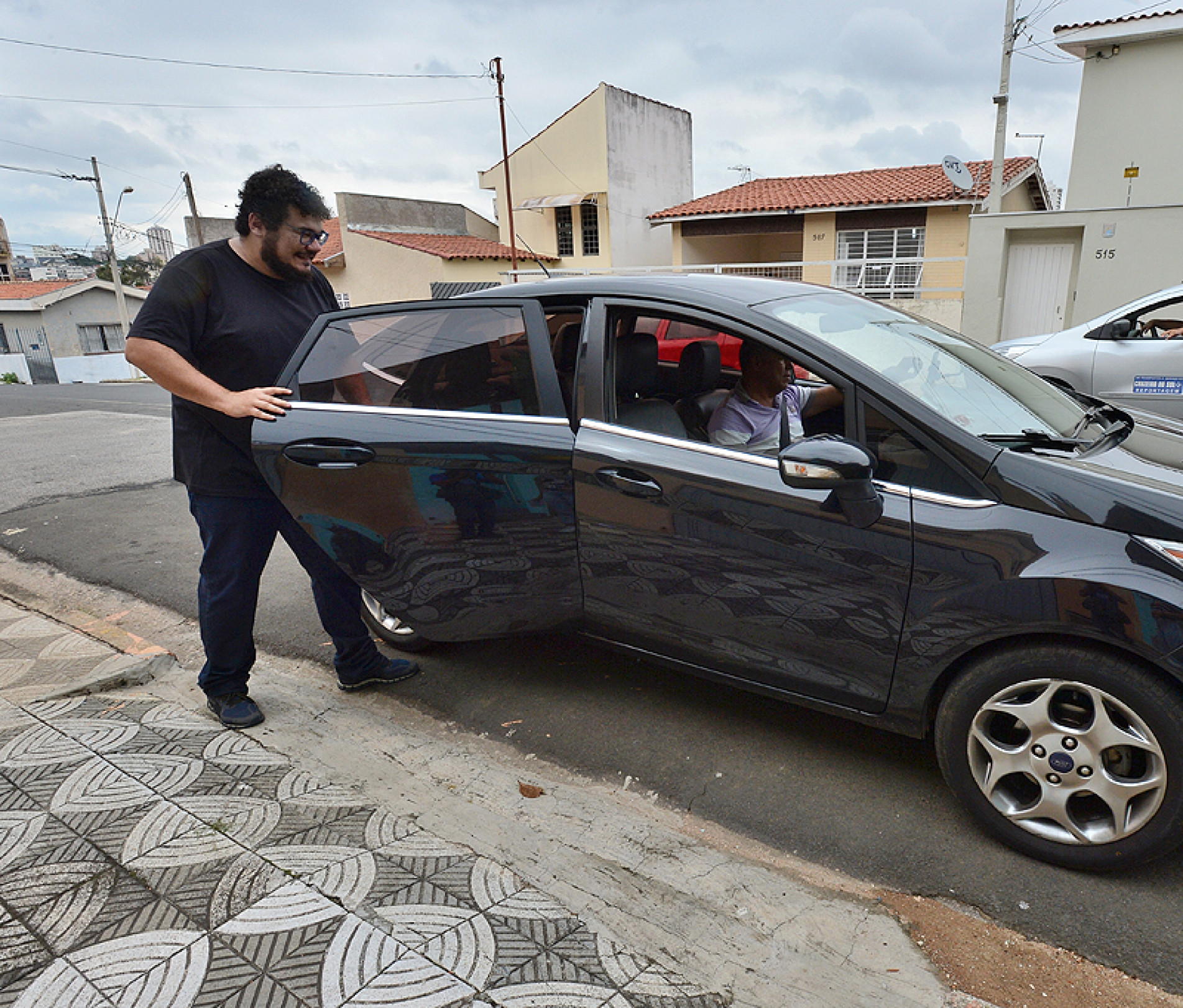 Cerca de 10 mil ações tramitam e aguardam decisão do STF
