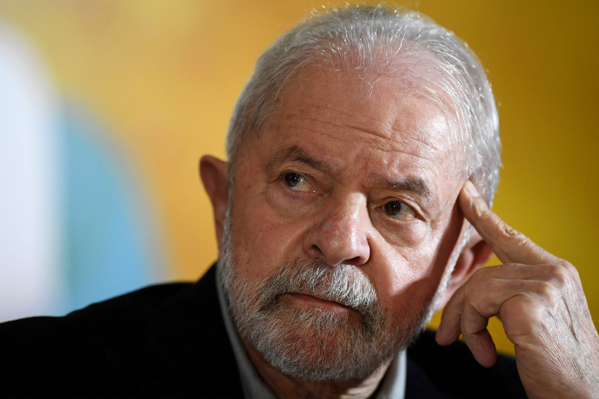 Lula passa por cirurgia em São Paulo para drenagem de hematoma 