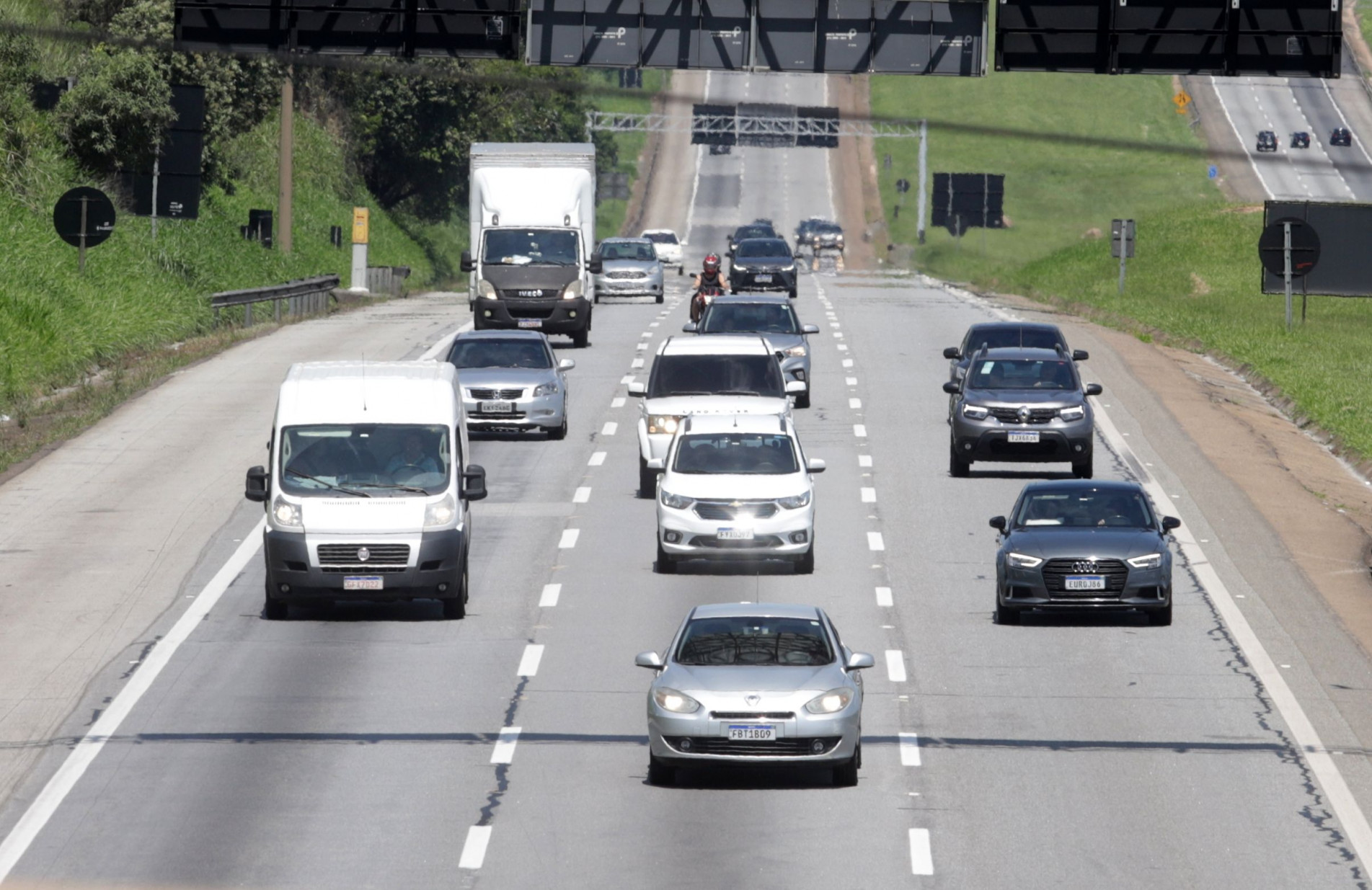 A rodovia Castello Branco é uma das pistas em que ocorre mais movimento em feriados