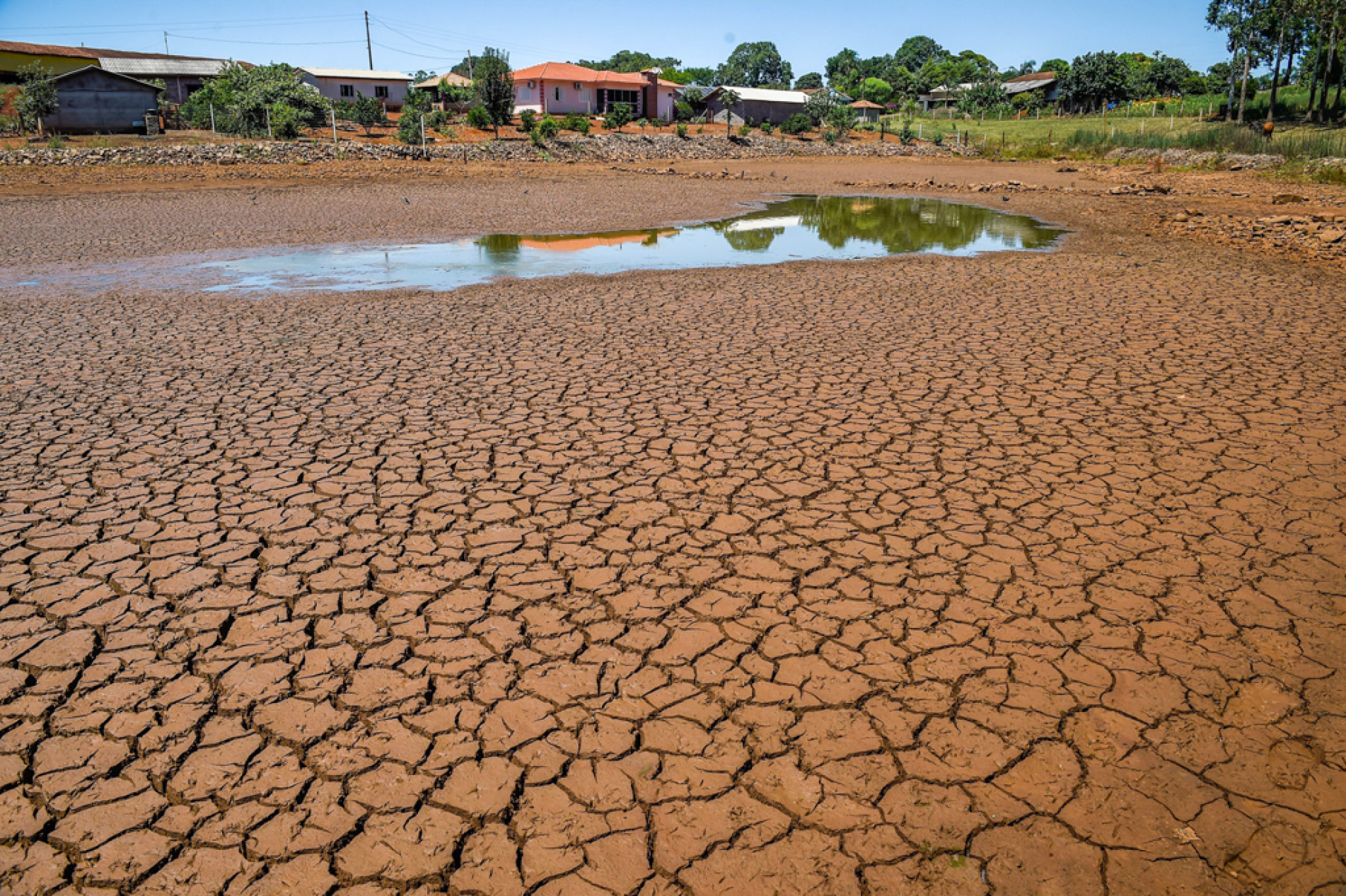 Aquecimento global causa secas e tempestades mais intensas
