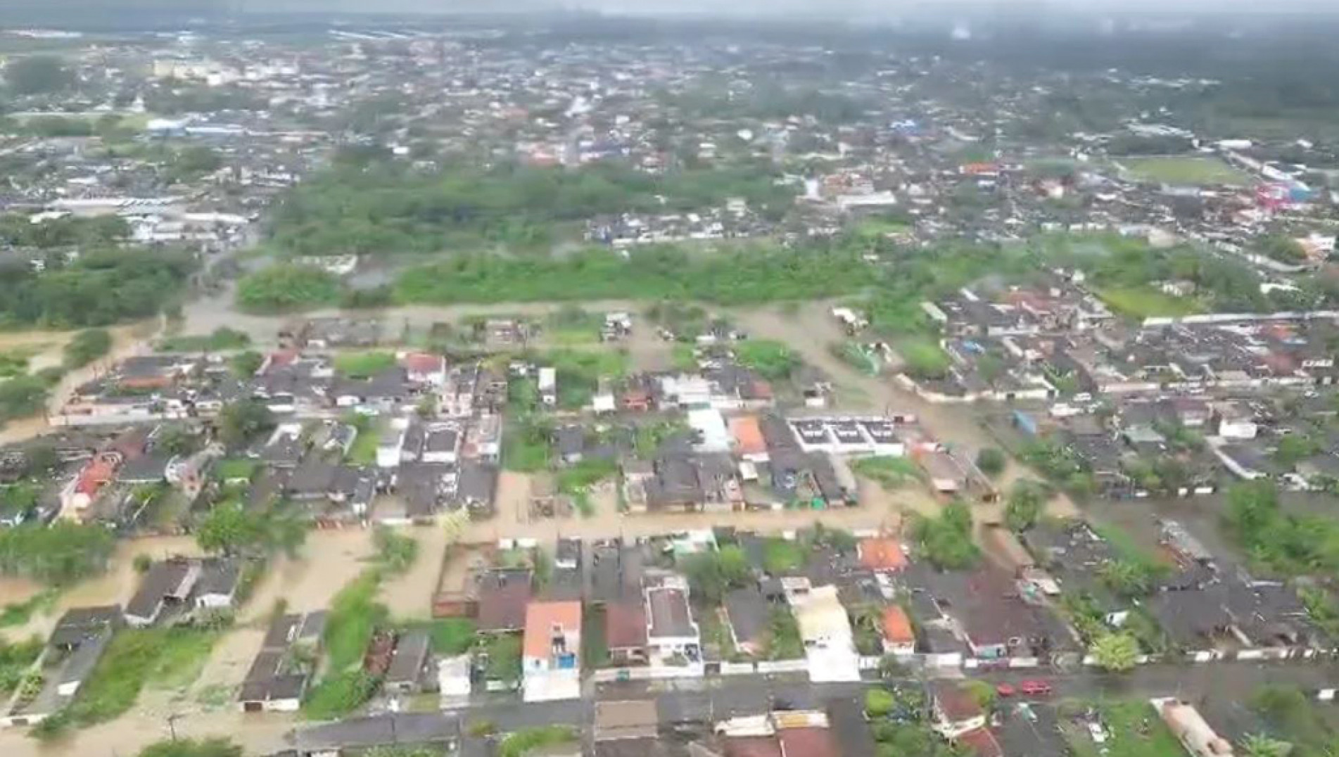 Acumulado de chuva foi de 263 milímetros em 24 horas
