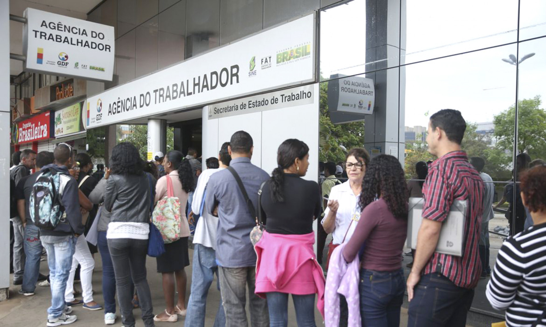 Piso segue o salário mínimo e aumenta para R$ 1.518